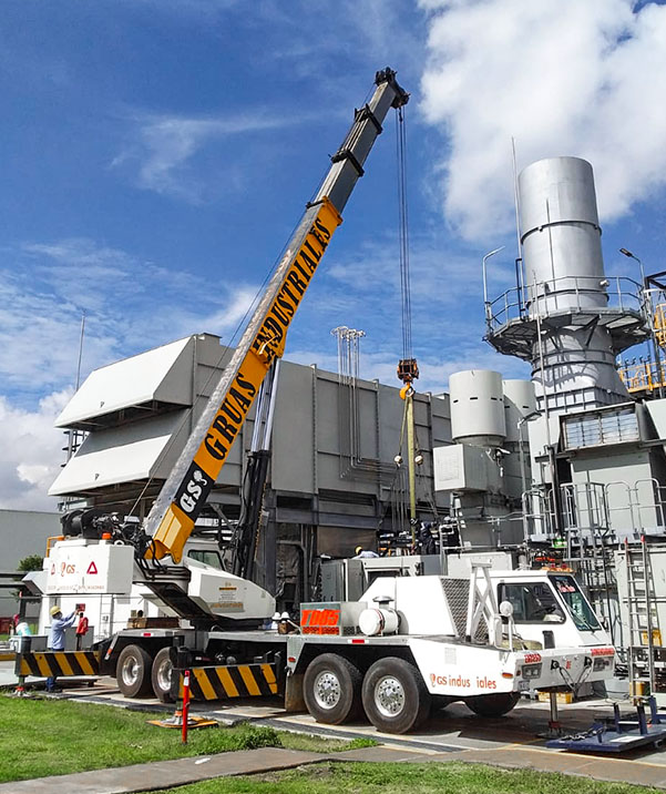 Grúas industriales en operación